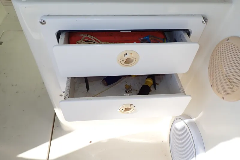 Slide: The Image of Albin 28 Tournament Express 2000 - 81