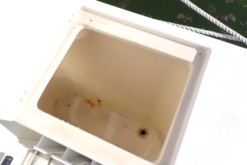 Slide: The Image of Albin 28 Tournament Express 2000 - 94