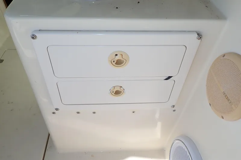 Slide: The Image of Albin 28 Tournament Express 2000 - 99