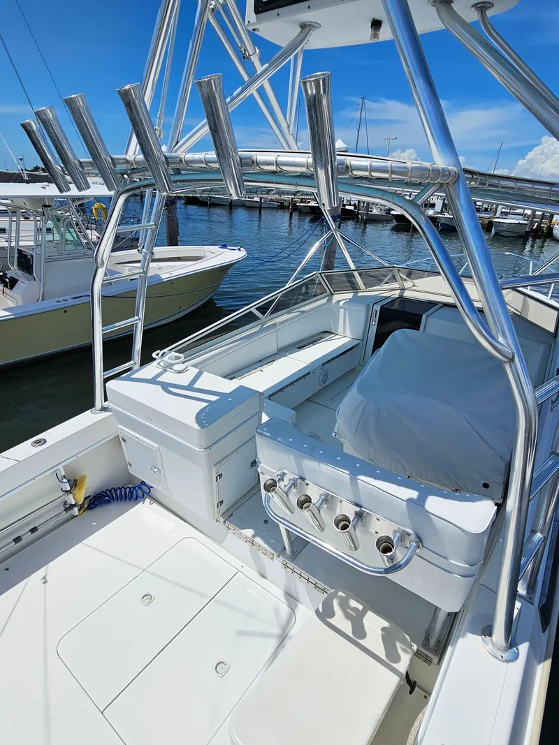 Slide: The Image of Contender 35 Side Console 1997 - 11