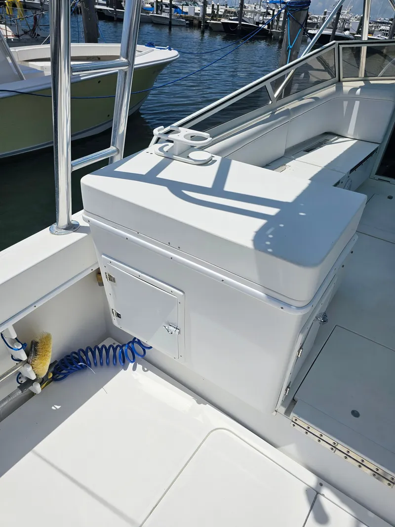 Slide: The Image of Contender 35 Side Console 1997 - 12