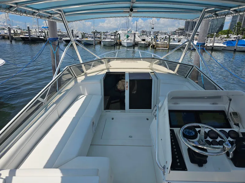 Slide: The Image of Contender 35 Side Console 1997 - 20