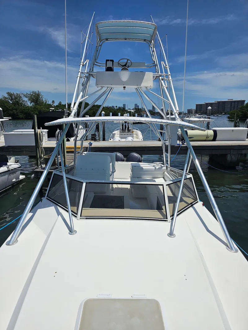 Slide: The Image of Contender 35 Side Console 1997 - 23