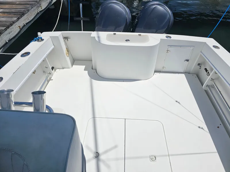 Slide: The Image of Contender 35 Side Console 1997 - 8