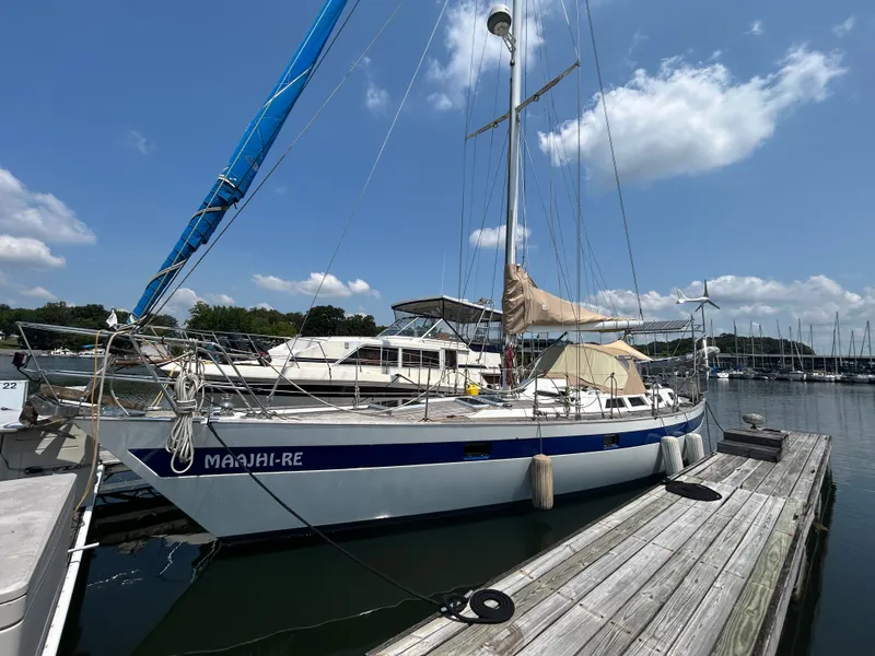 Slide: The Image of Norseman Cutter 1985 - 0