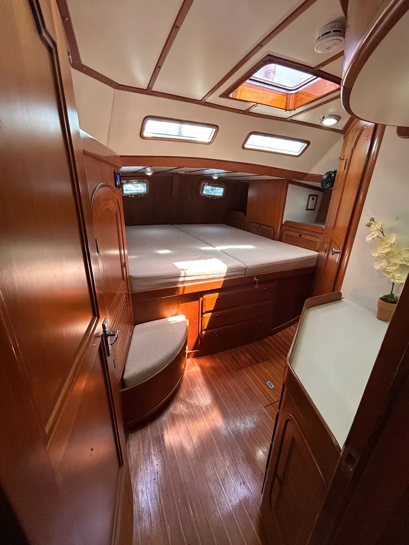 Slide: The Image of Norseman Cutter 1985 - 2