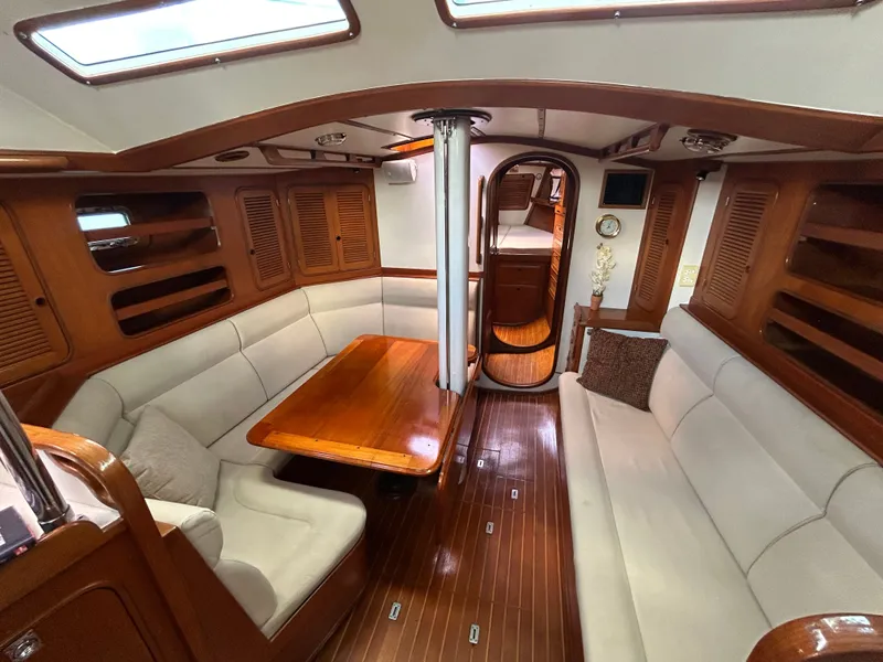 Slide: The Image of Norseman Cutter 1985 - 20