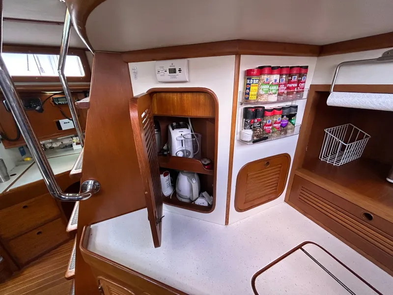 Slide: The Image of Norseman Cutter 1985 - 26