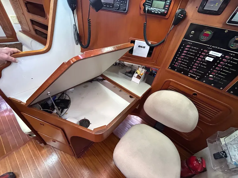 Slide: The Image of Norseman Cutter 1985 - 31