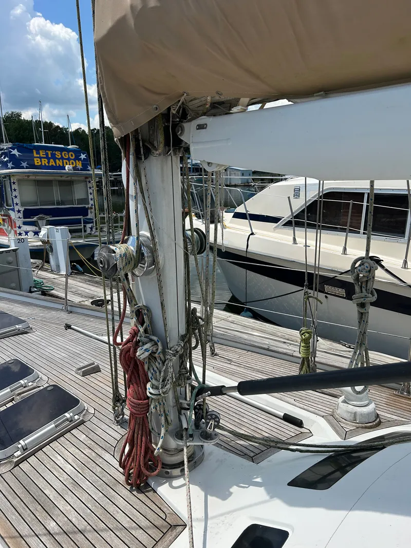 Slide: The Image of Norseman Cutter 1985 - 56