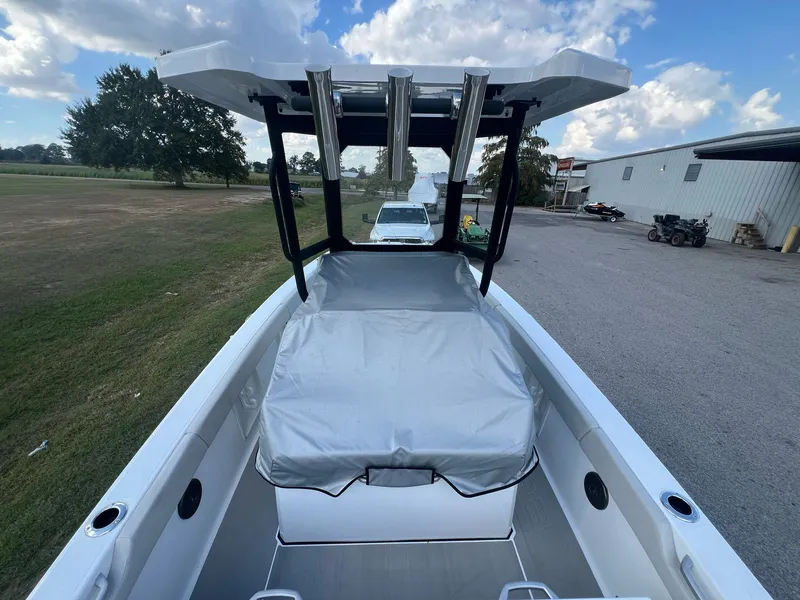 Slide: The Image of Scarab 235 Open SE 2025 - 14