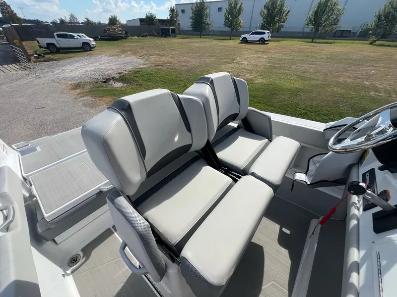 Slide: The Image of Scarab 235 Open SE 2025 - 20