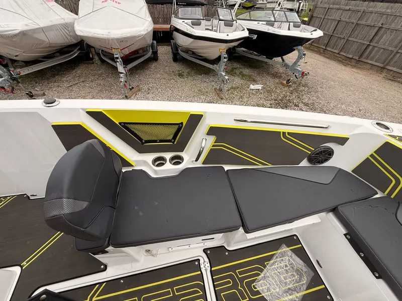 Slide: The Image of Scarab 255 Open 2025 - 33