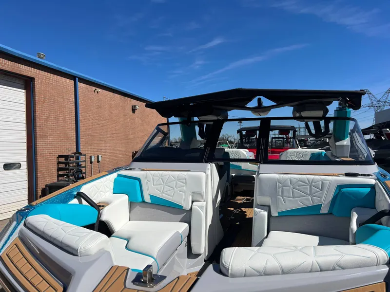 Slide: The Image of Nautique Super Air Nautique G23 Paragon 2023 - 3