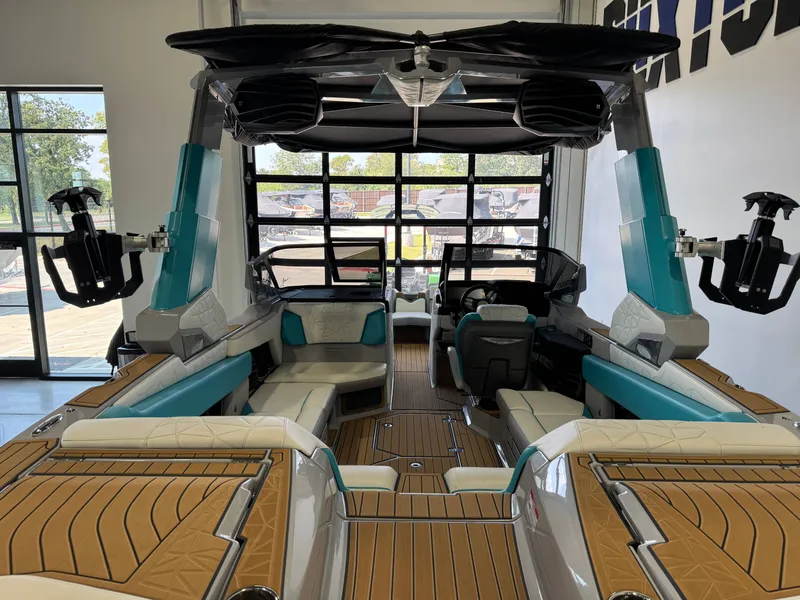 Slide: The Image of Nautique Super Air Nautique G23 Paragon 2023 - 9