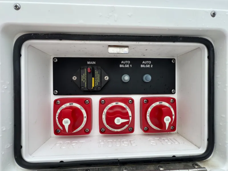 Slide: The Image of Sportsman Open 252 Center Console 2020 - 34