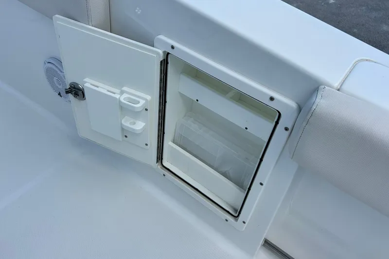 Slide: The Image of Sea Hunt Gamefish 27 Forward Seating 2019 - 51