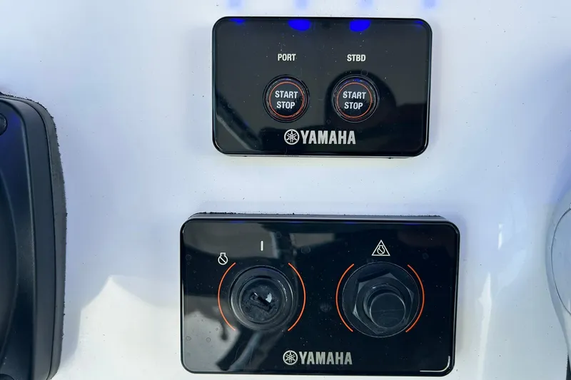 Slide: The Image of Sea Hunt Gamefish 27 Forward Seating 2019 - 61