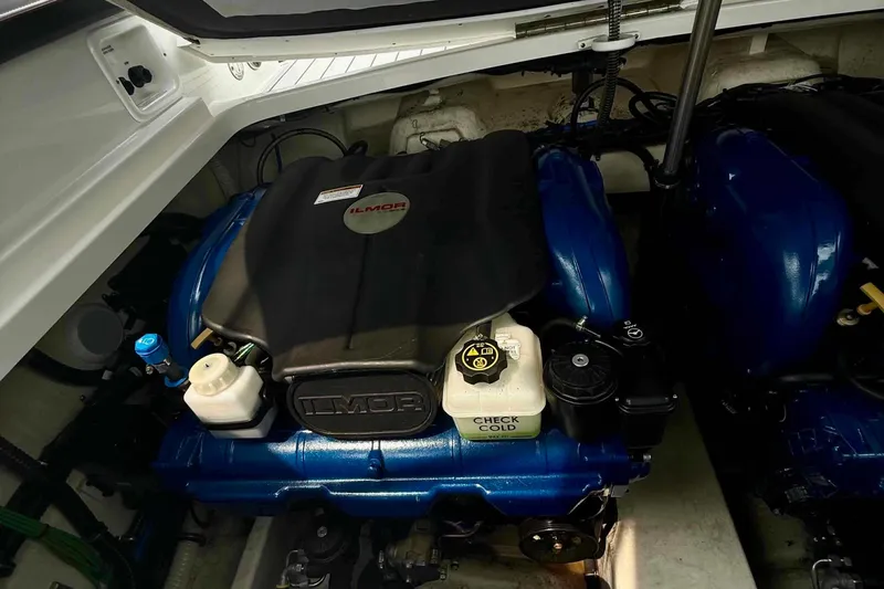 Slide: The Image of Engine compartment of a 2020 Formula 290 Bowrider with Ilmor engine components. - 41