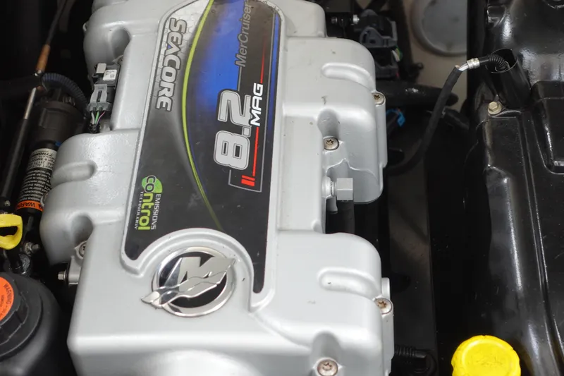 Slide: The Image of Engine of 2016 Formula 34 Cruiser with MerCruiser 8.2 MAG. - 28