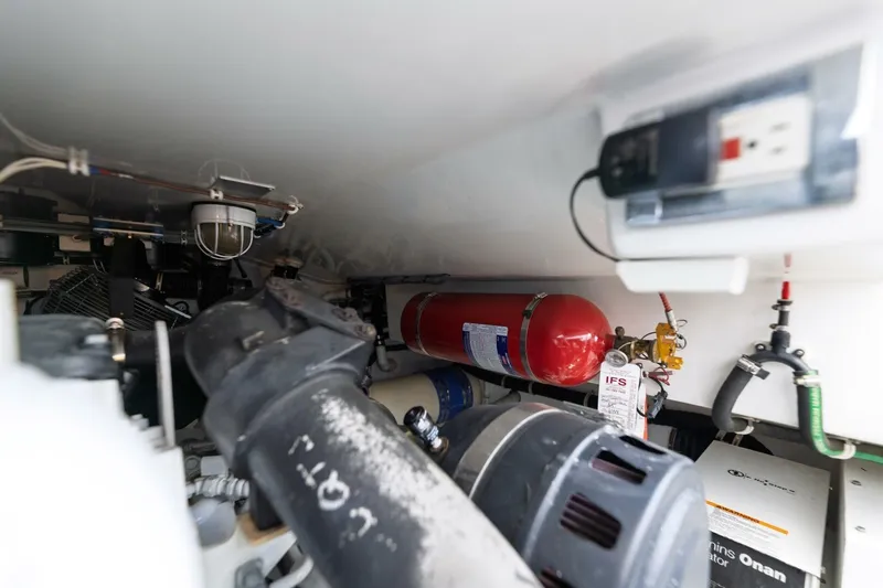 Slide: The Image of Hatteras GT45X Flybridge 2018 - 55