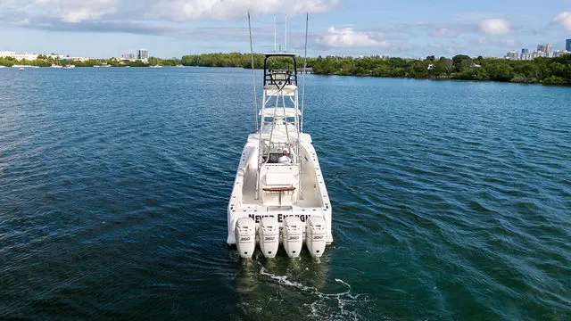 Slide: The Image of SeaVee 390Z 2017 - 22