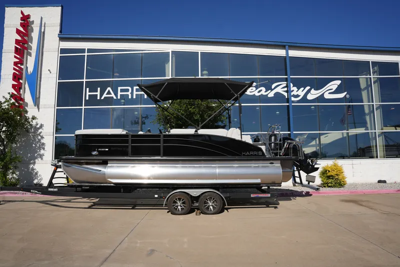 Slide: The Image of Harris Cruiser 210 2026 - 0