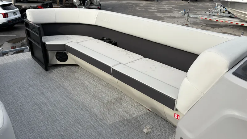 Slide: The Image of Harris Cruiser 250 2026 - 26