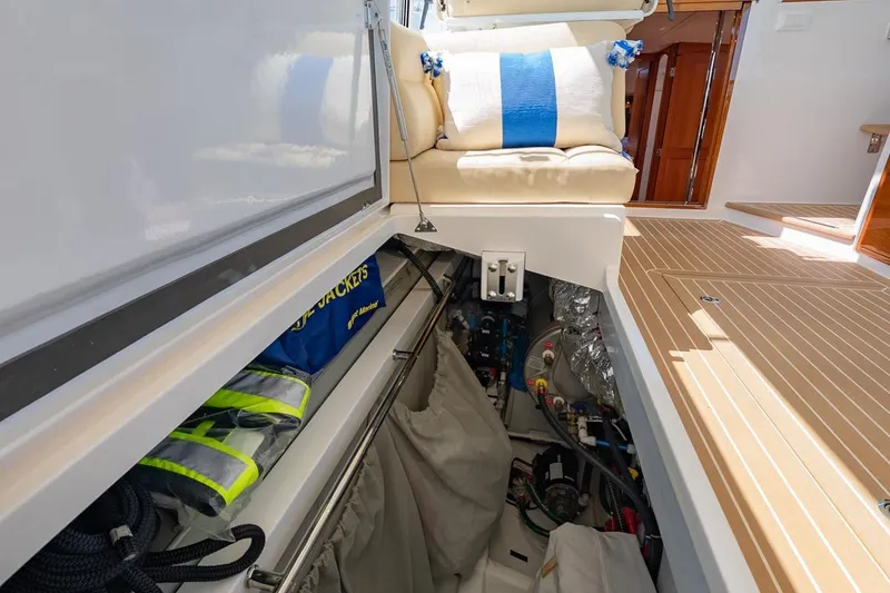 Slide: The Image of Port Settee Storage Compartment - 35