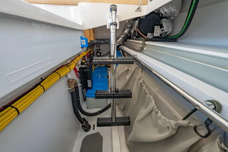 Slide: The Image of Starboard Storage - 40