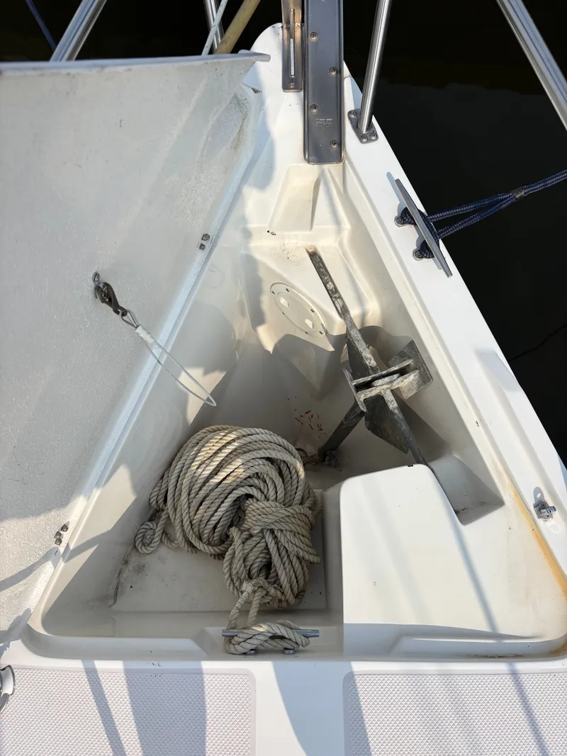 Slide: The Image of Catalina 30 MkIII 1995 - 12