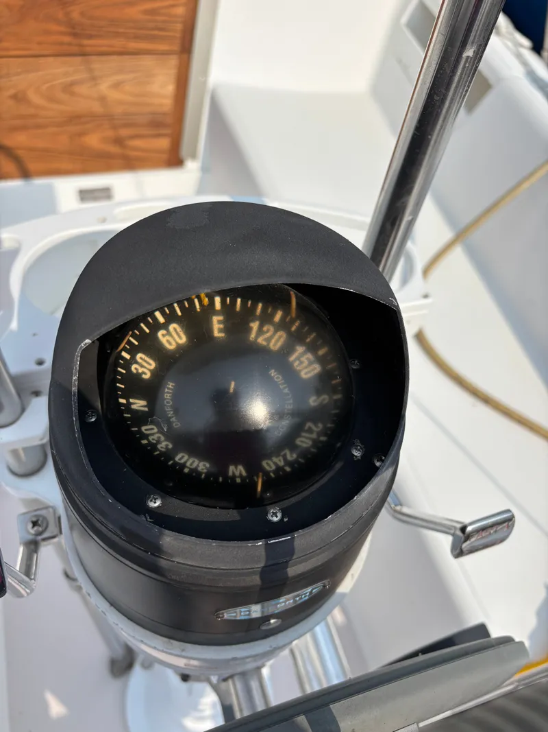 Slide: The Image of Catalina 30 MkIII 1995 - 26