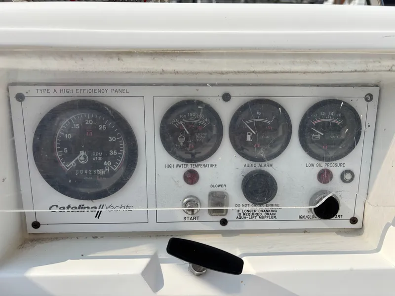 Slide: The Image of Catalina 30 MkIII 1995 - 27