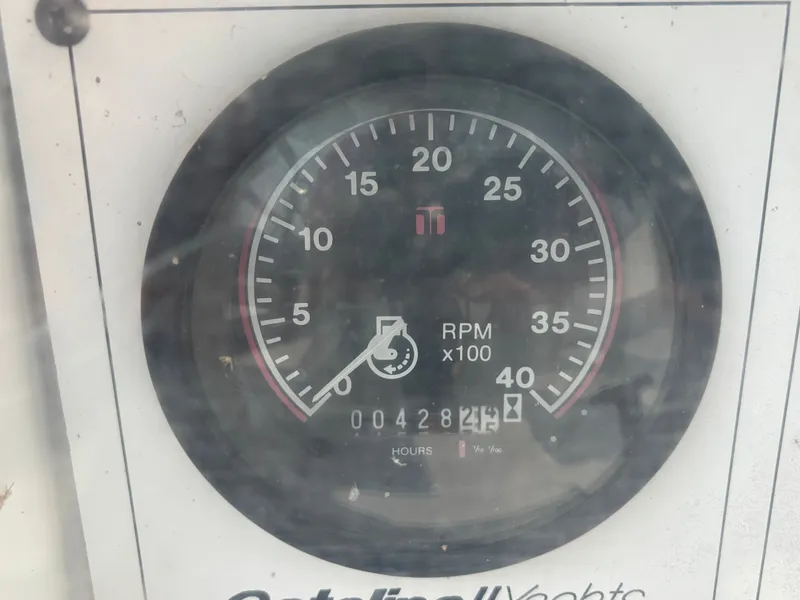 Slide: The Image of Catalina 30 MkIII 1995 - 28