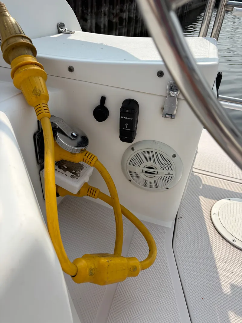 Slide: The Image of Catalina 30 MkIII 1995 - 32