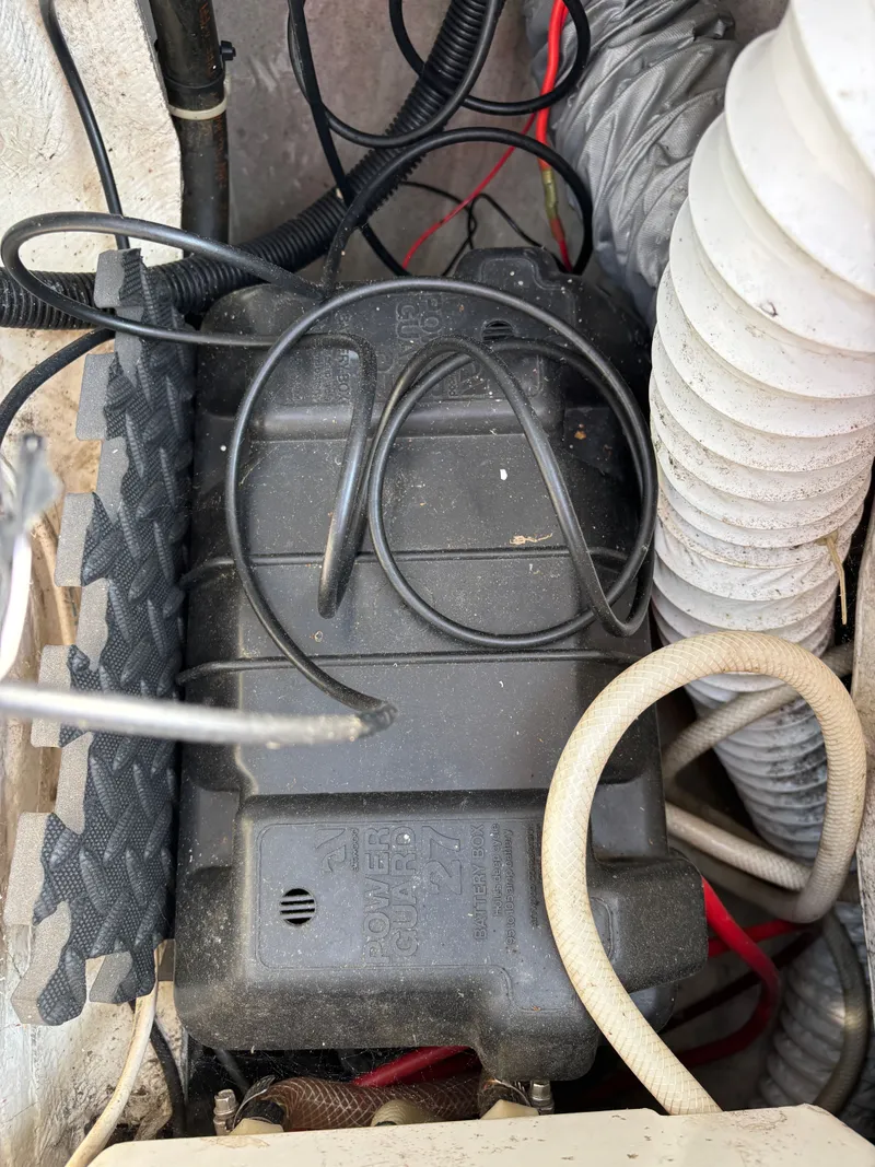 Slide: The Image of Catalina 30 MkIII 1995 - 37