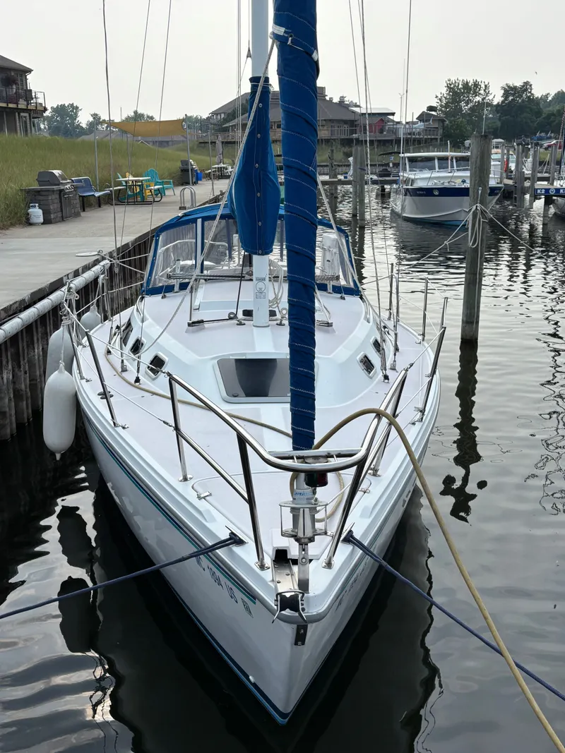 Slide: The Image of Catalina 30 MkIII 1995 - 5