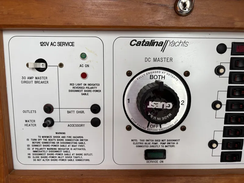 Slide: The Image of Catalina 30 MkIII 1995 - 64