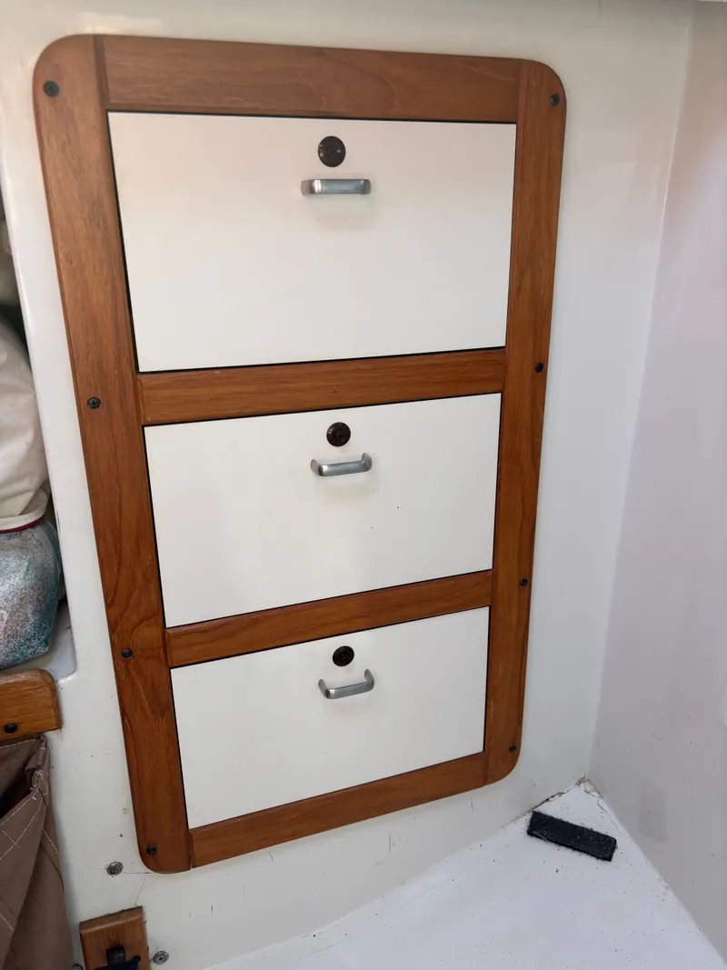 Slide: The Image of Catalina 30 MkIII 1995 - 78