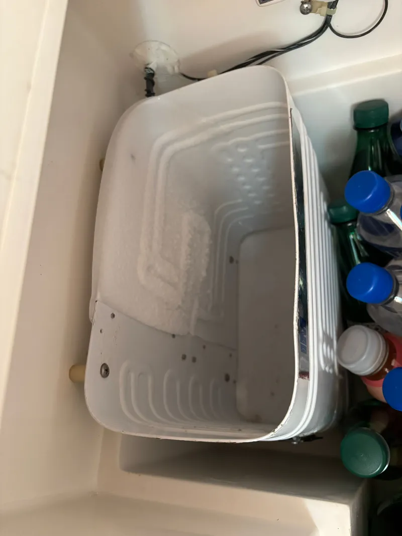 Slide: The Image of Catalina 30 MkIII 1995 - 84