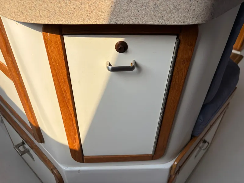 Slide: The Image of Catalina 30 MkIII 1995 - 90