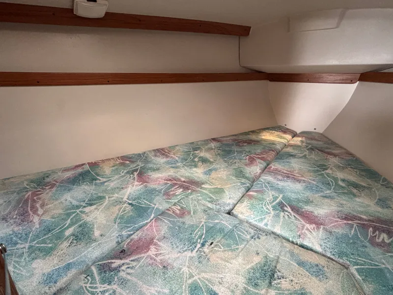 Slide: The Image of Catalina 30 MkIII 1995 - 95