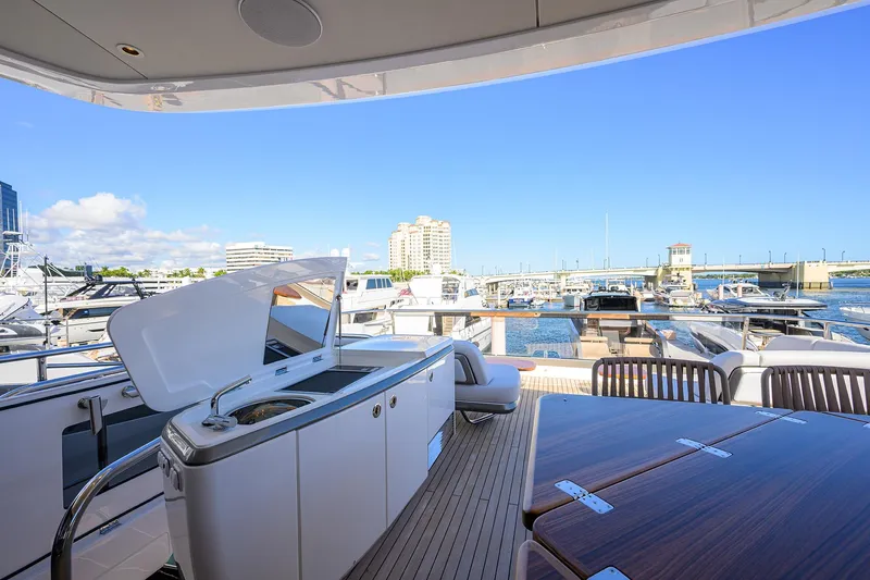 Slide: The Image of Princess X80 2026 - 103