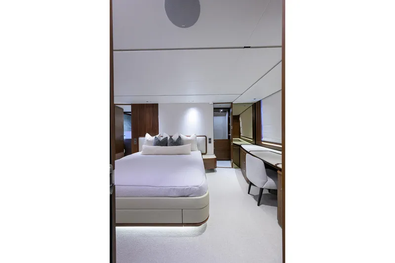 Slide: The Image of Princess X80 2026 - 139