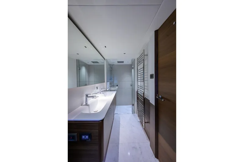 Slide: The Image of Princess X80 2026 - 150