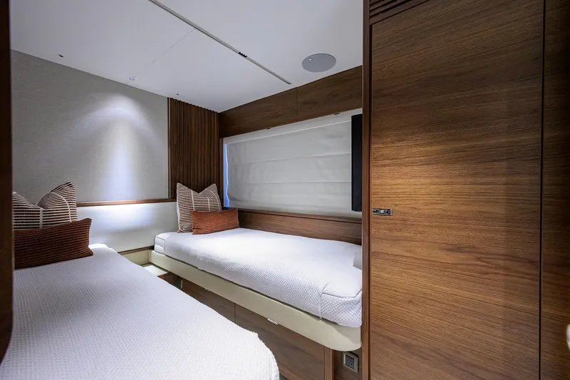 Slide: The Image of Princess X80 2026 - 166