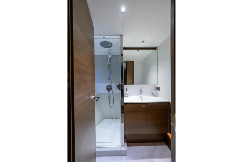 Slide: The Image of Princess X80 2026 - 170