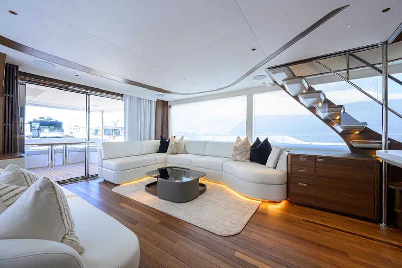 Slide: The Image of Princess X80 2026 - 180