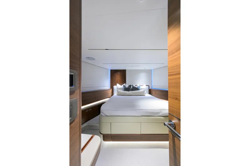 Slide: The Image of Princess X80 2028 - 116