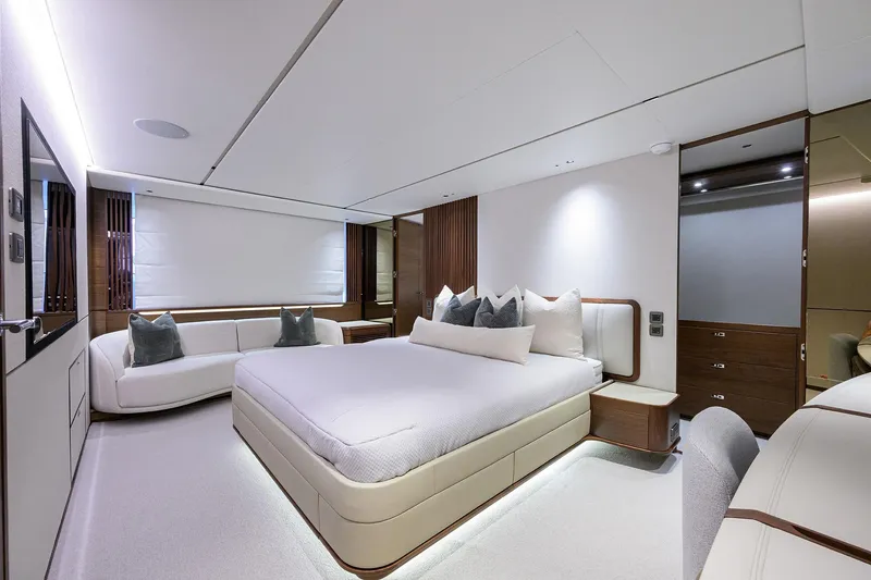 Slide: The Image of Princess X80 2028 - 140